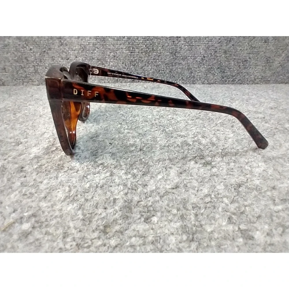 DIFF Eyewear Tobin Tortoise Oversized Square Sunglasses DE01-0429-TOBNN 63mm